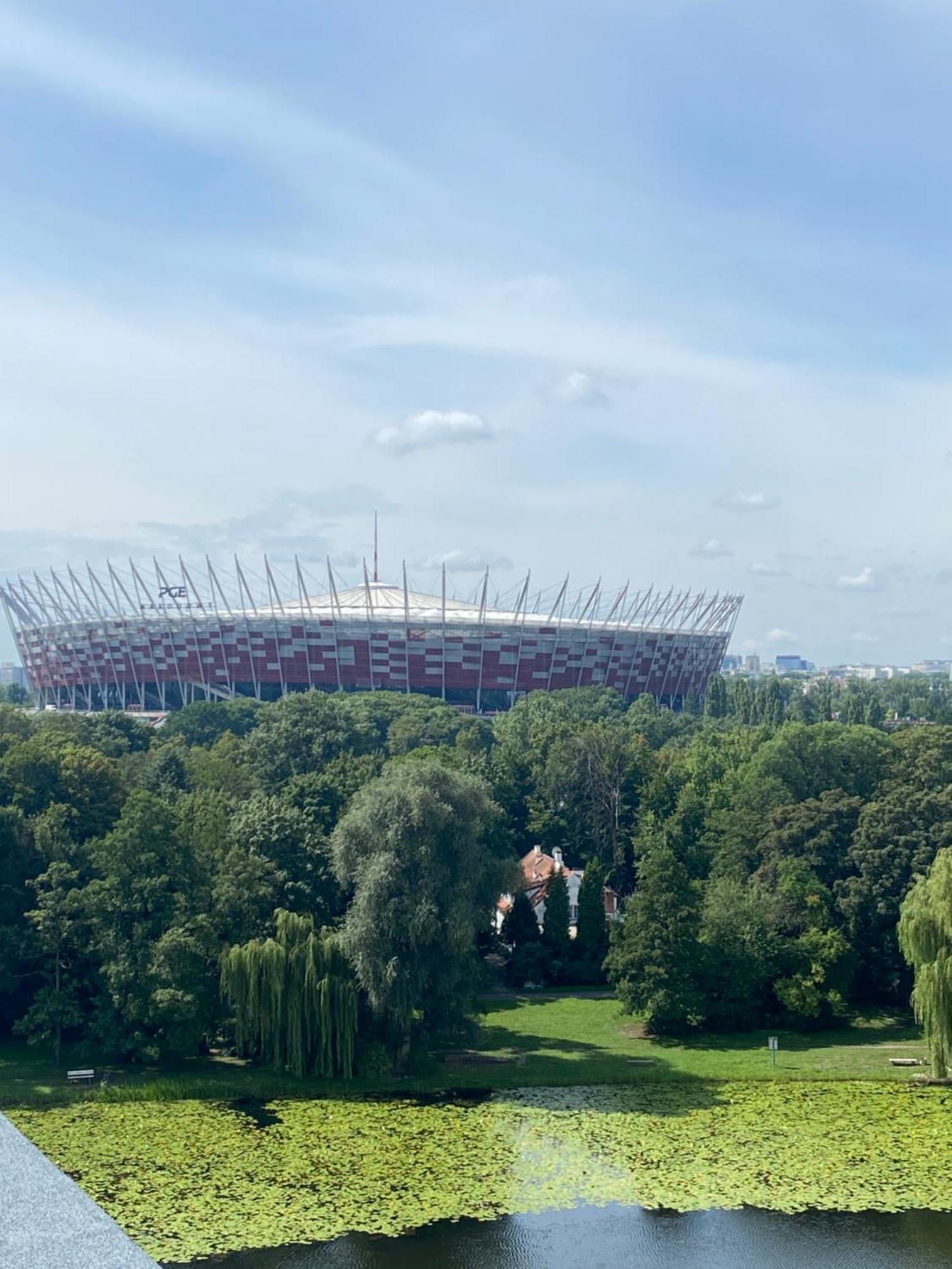 Dedek Park - Historyczny Dworek W Pieknym Parku Skaryszewskim Obok Stadionu Narodowego วอร์ซอ ภายนอก รูปภาพ
